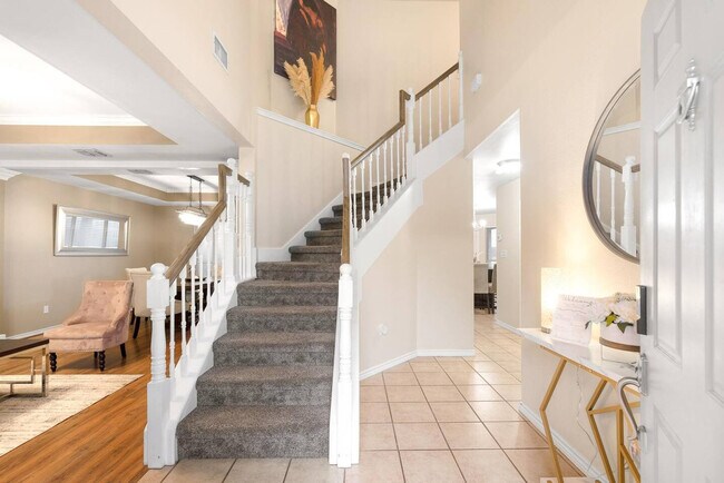 Building Photo - 7418 Lake Livingston Dr