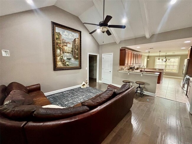 Building Photo - 283 Meadowview Ln