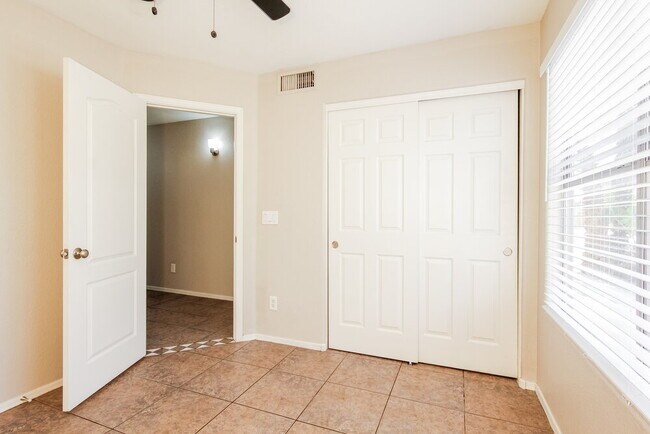 Building Photo - 1709 N 127th Ave