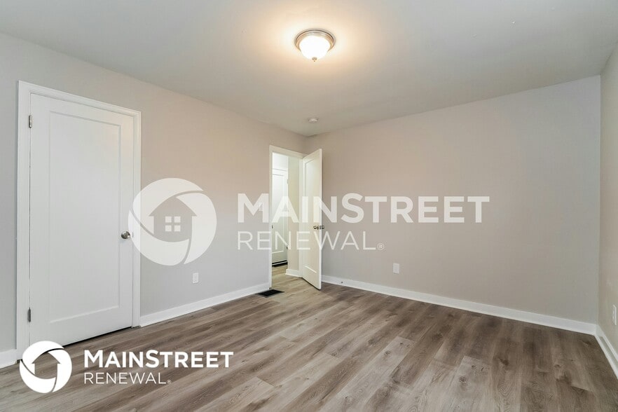 Building Photo - 3510 Norwood St