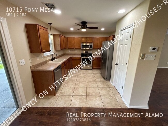 Building Photo - 10715 Pony Mesa