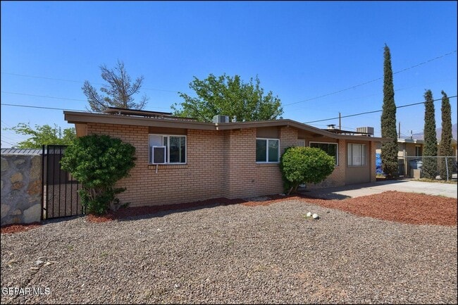 Building Photo - 5726 Dearborne Dr