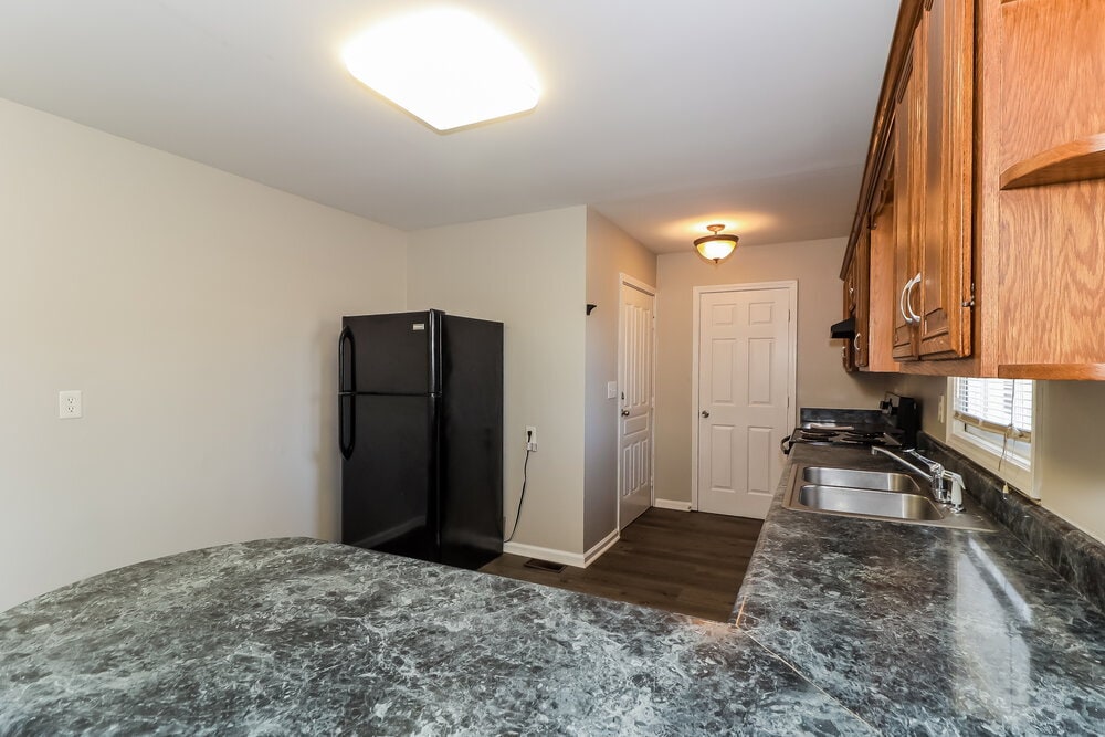 Building Photo - 454 New St