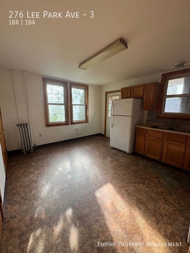 Building Photo - 276 Lee Park Ave