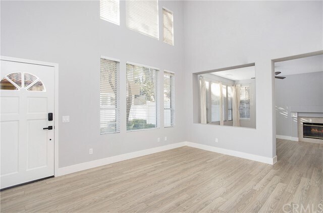 Building Photo - 131 Mira Mesa