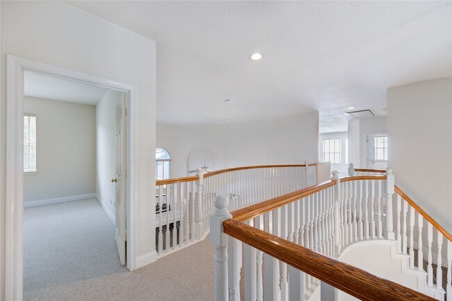 Building Photo - 22926 Emily Trace Ln