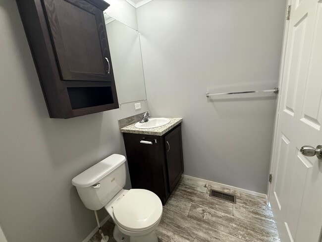 Building Photo - 11827 Cascade Cir