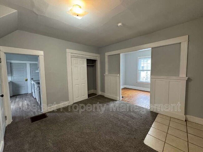 Building Photo - 738 3rd St