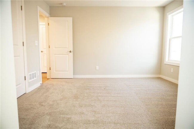 Building Photo - {4620}  Built in 2019 + Primary Bedroom on...