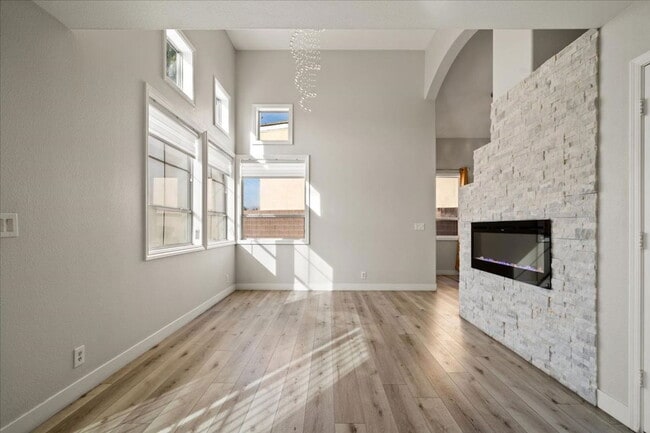 Building Photo - 8141 Dartmoor Ave