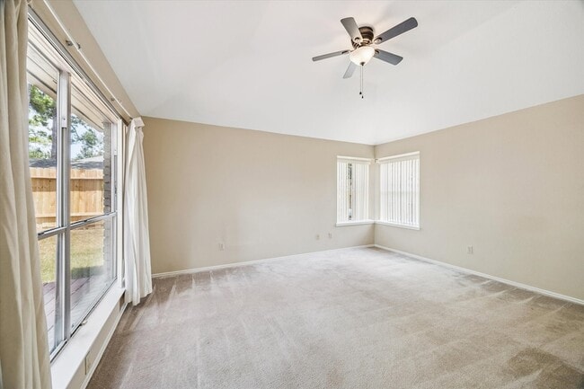 Building Photo - 16330 Leamington Ln
