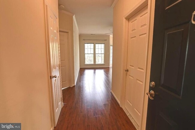 Building Photo - 1501 North Point Dr