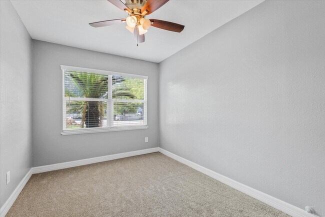 Building Photo - 6742 Feldspar St