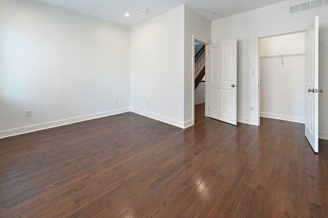 Building Photo - 4059 St Johns Way