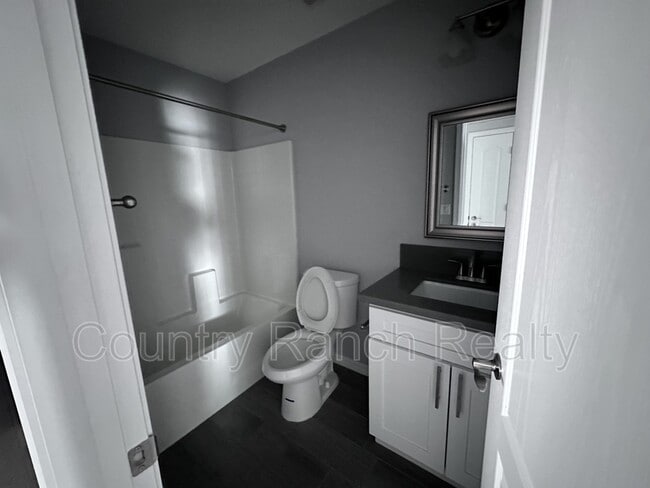 Building Photo - 1632 Shamrock Rd