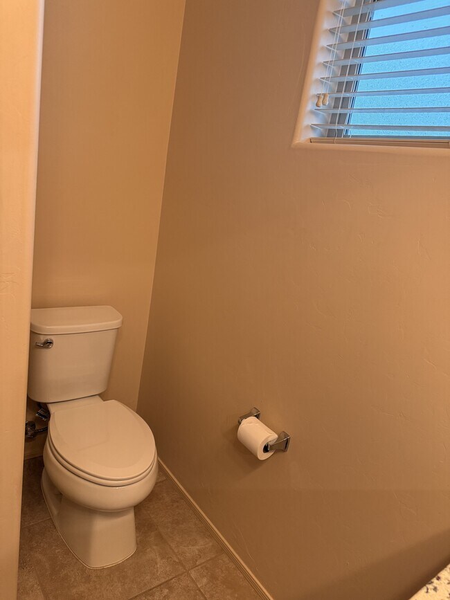 Building Photo - 4239 E Columbus Park Pl