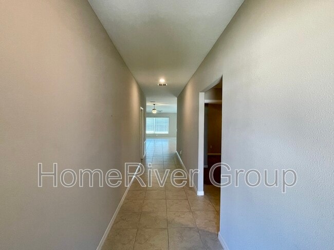 Building Photo - 10411 Alder Green Dr