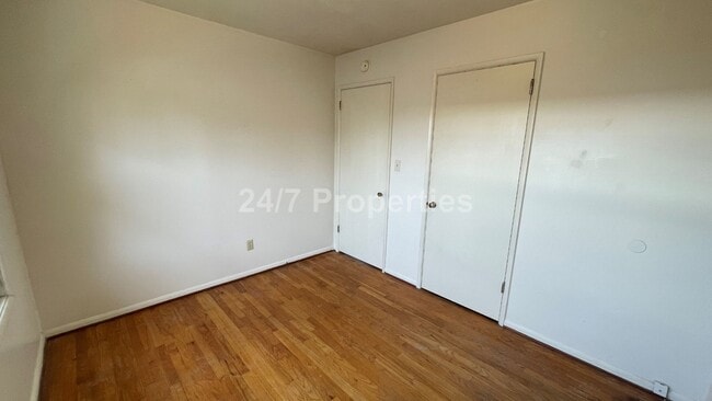 Building Photo - Cozy 2 BD | 1 BA Apartment w/ Full Basemen...