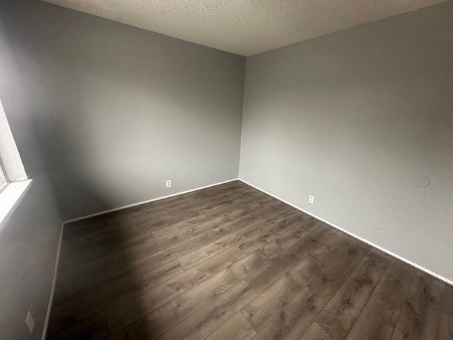 Building Photo - Water, Sewer, Garbage paid