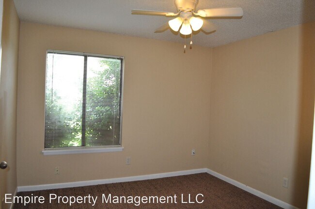 Building Photo - 2220 Wind Trace Cir SW