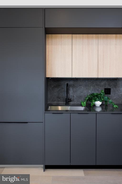 Building Photo - 1099 Germantown Ave