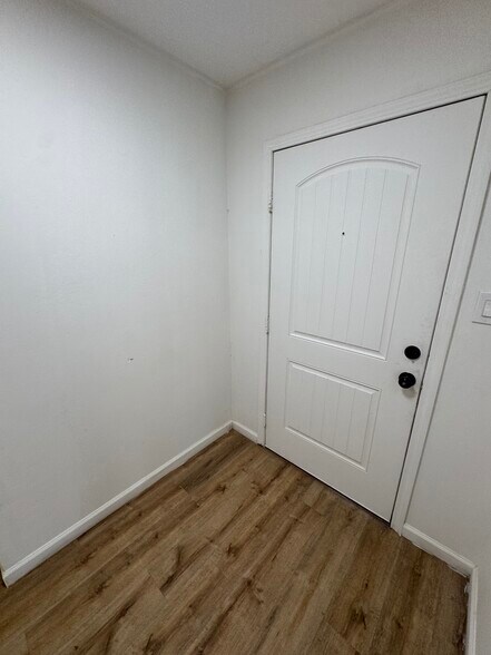 Building Photo - 135 A St
