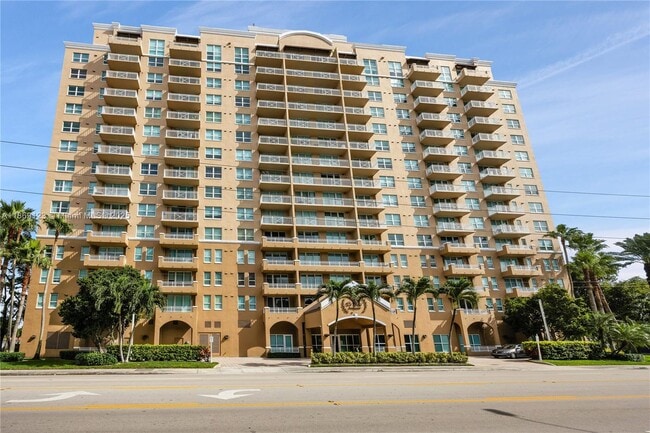 Building Photo - 2665 SW 37th Ave
