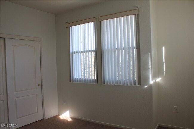Building Photo - 2325 Windmill Pkwy