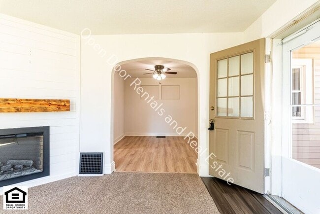 Building Photo - 575 S Wayne St