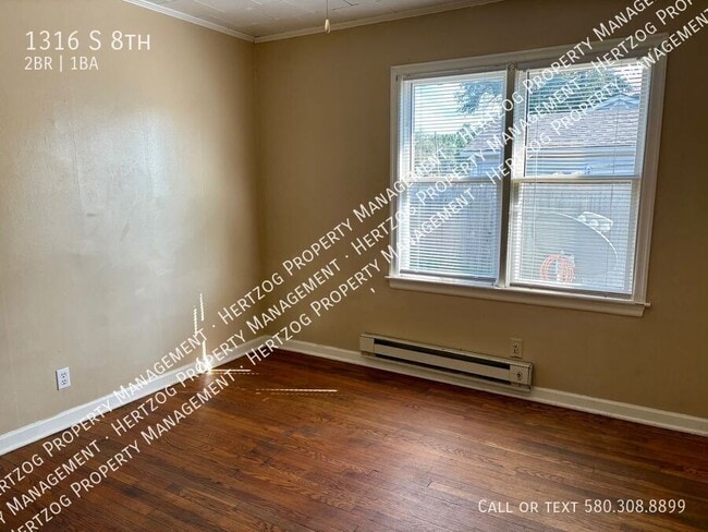 Building Photo - 1316 S 8th-