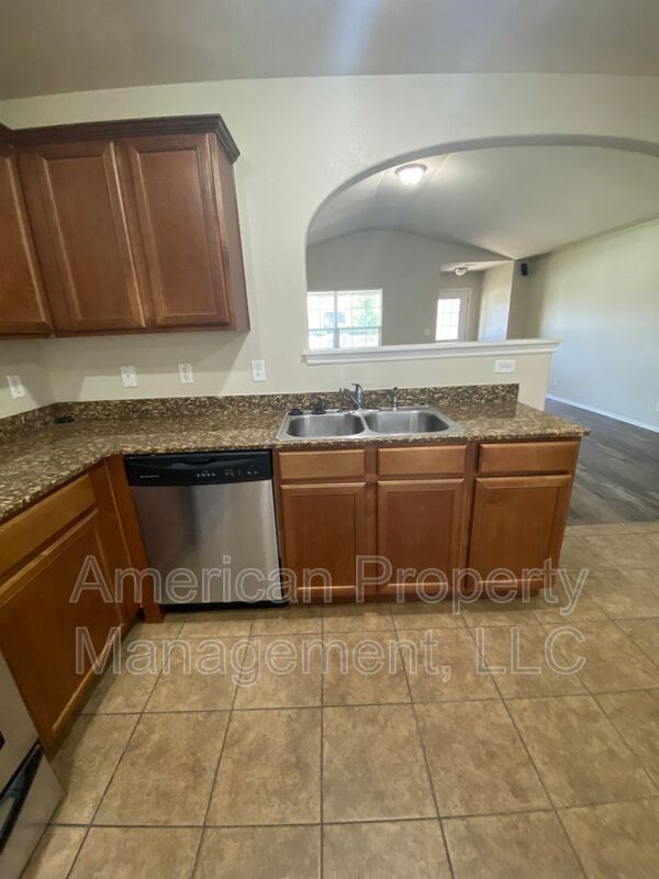 Building Photo - 4113 W 105th St S