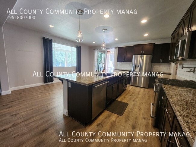 Building Photo - 25255 High Plains Ct
