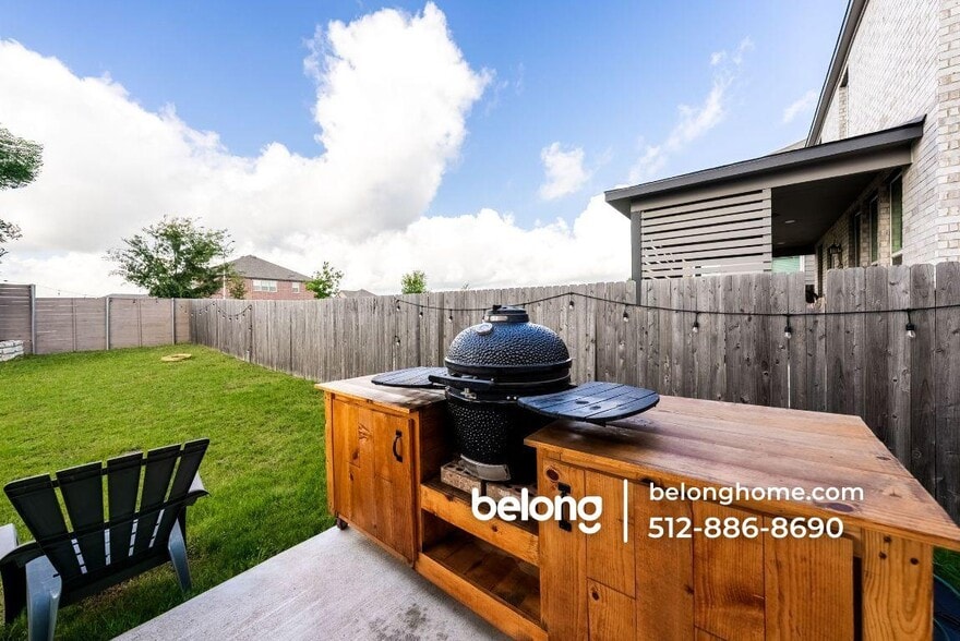 Building Photo - 7105 Gray Catbird Dr