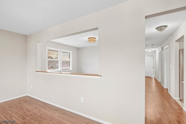 Building Photo - 415 Morningside Ave