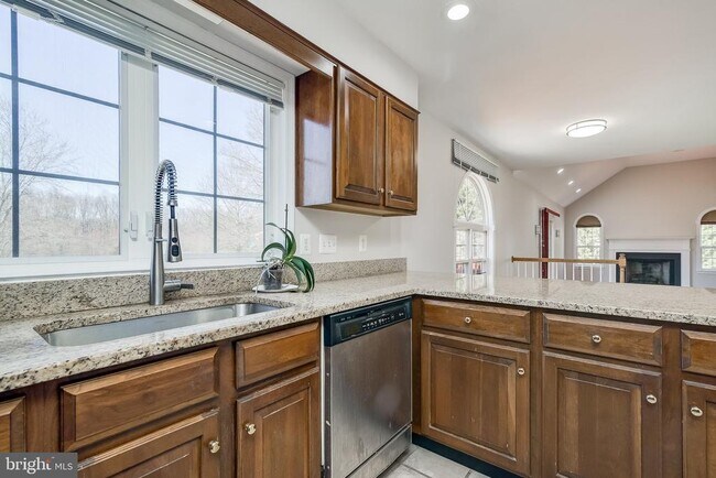 Building Photo - 19900 Belle Chase Dr