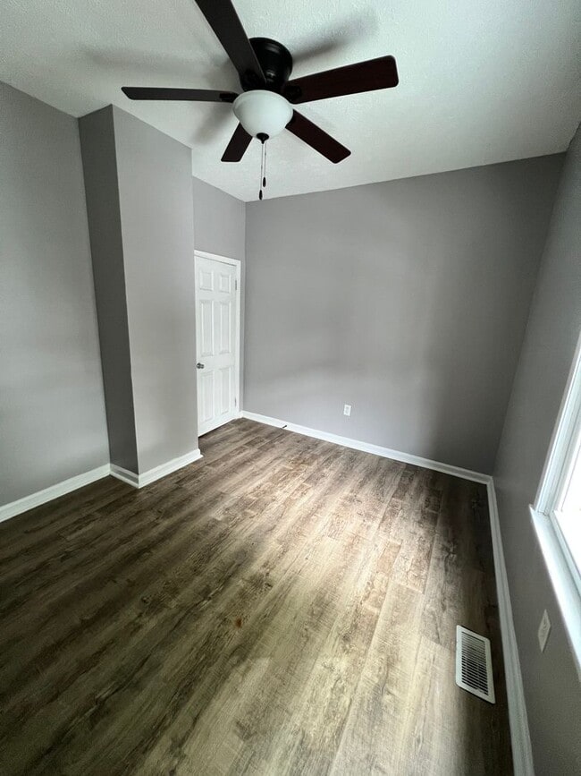 Building Photo - 1617 Ferry St