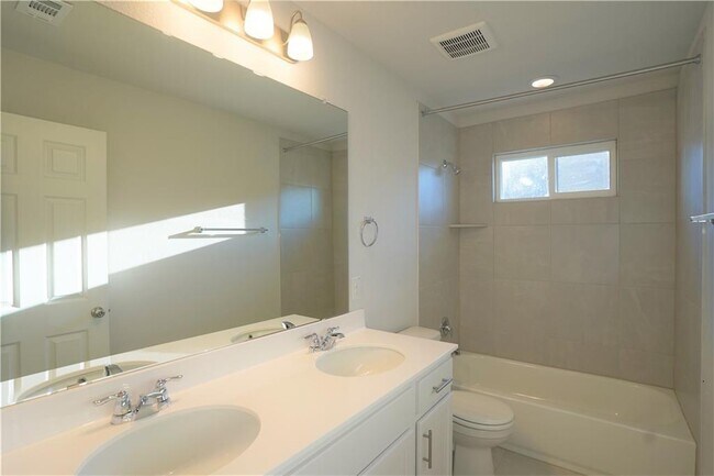 Building Photo - 12110 Tolson Dr