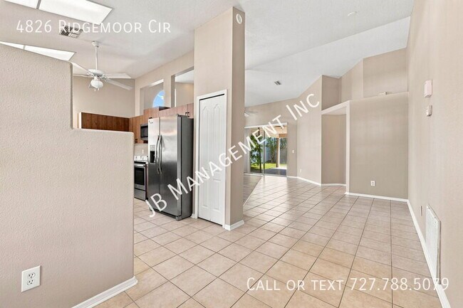 Building Photo - 4826 Ridgemoor Cir