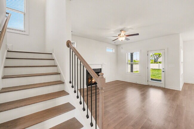 Building Photo - "Spacious 4-Bedroom Retreat with 3.5 Baths in Charming Mt. Juliet!" Beautiful Almost 1/2 Acre Lot...