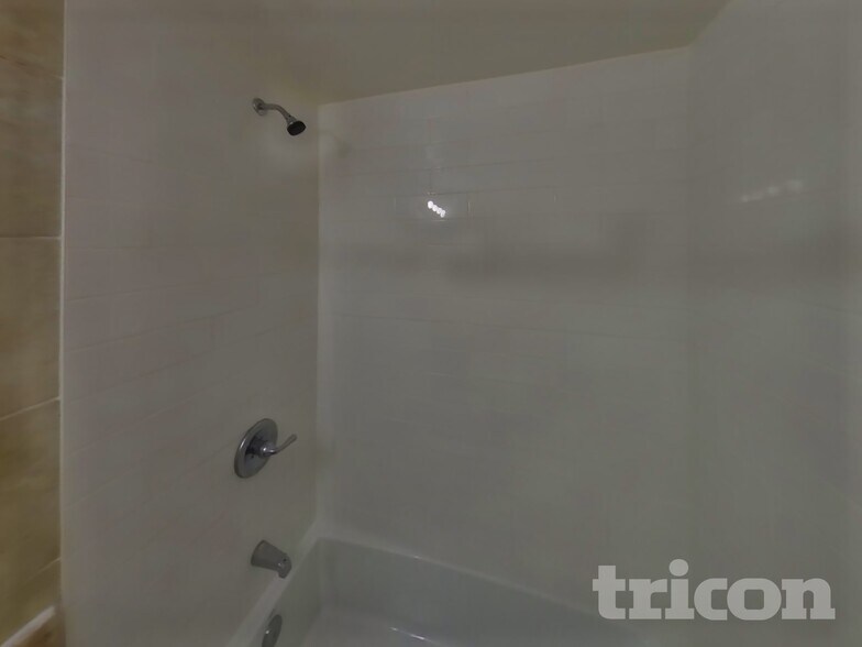 Building Photo - 7908 St Monica Dr