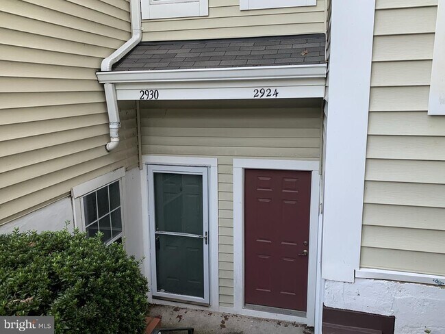 Building Photo - 2930 Yarling Ct