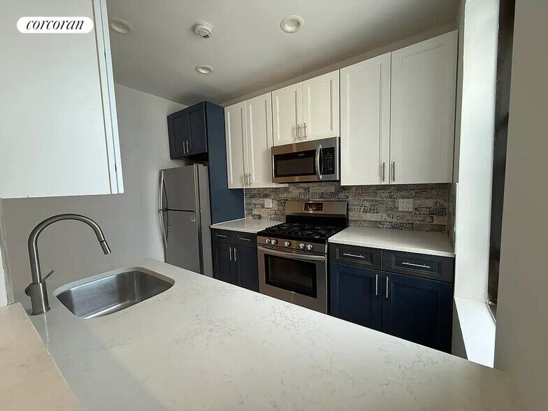 Building Photo - 2197 Ocean Ave