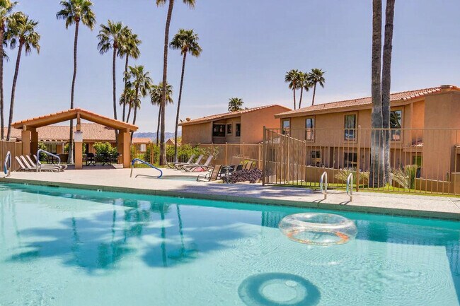 Building Photo - 16233 E Rosetta Dr