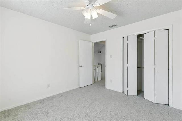 Building Photo - 904 Rusk Dr