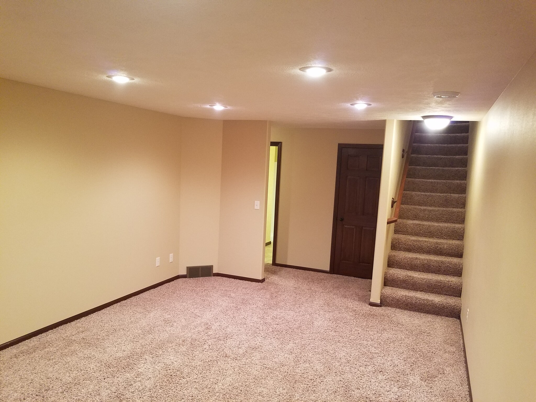 Building Photo - 5603 w Bakker park dr