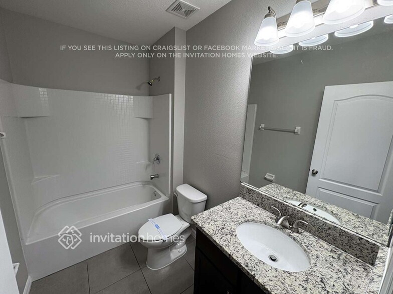 Building Photo - 15532 Rose Grove Dr