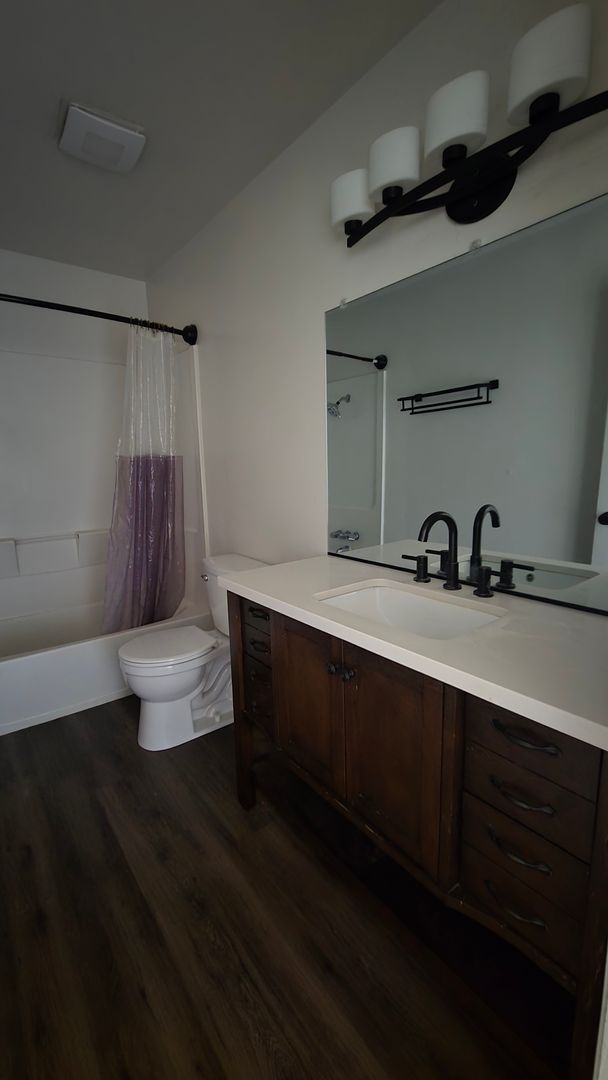 Building Photo - 1825 3rd St