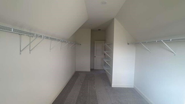 Building Photo - 5365 Travers Ln