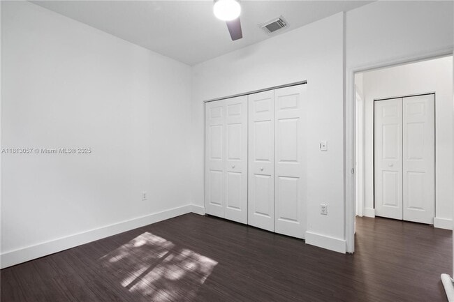 Building Photo - 1180 NE 41st Ave