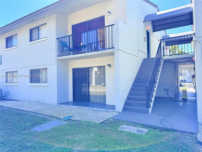 Building Photo - 7140 NW 179th St